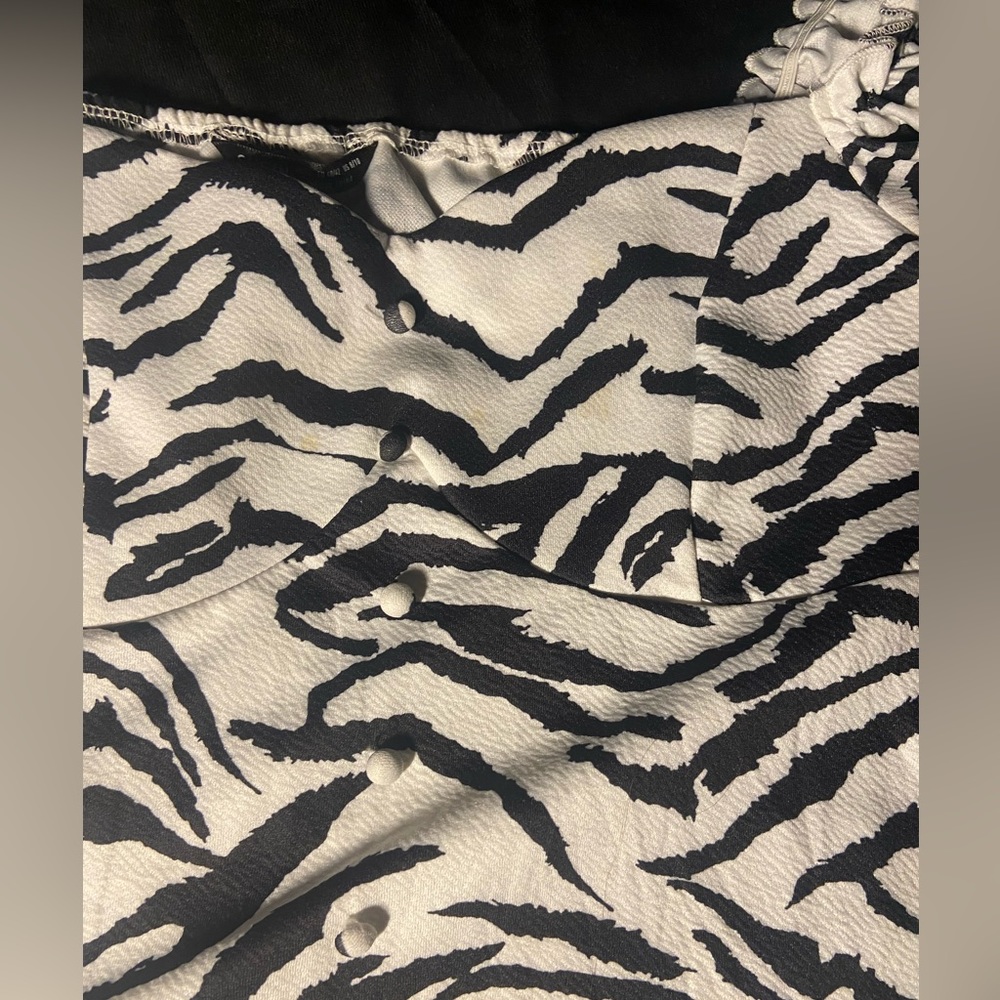 Zebra Top - Picture 2 of 3